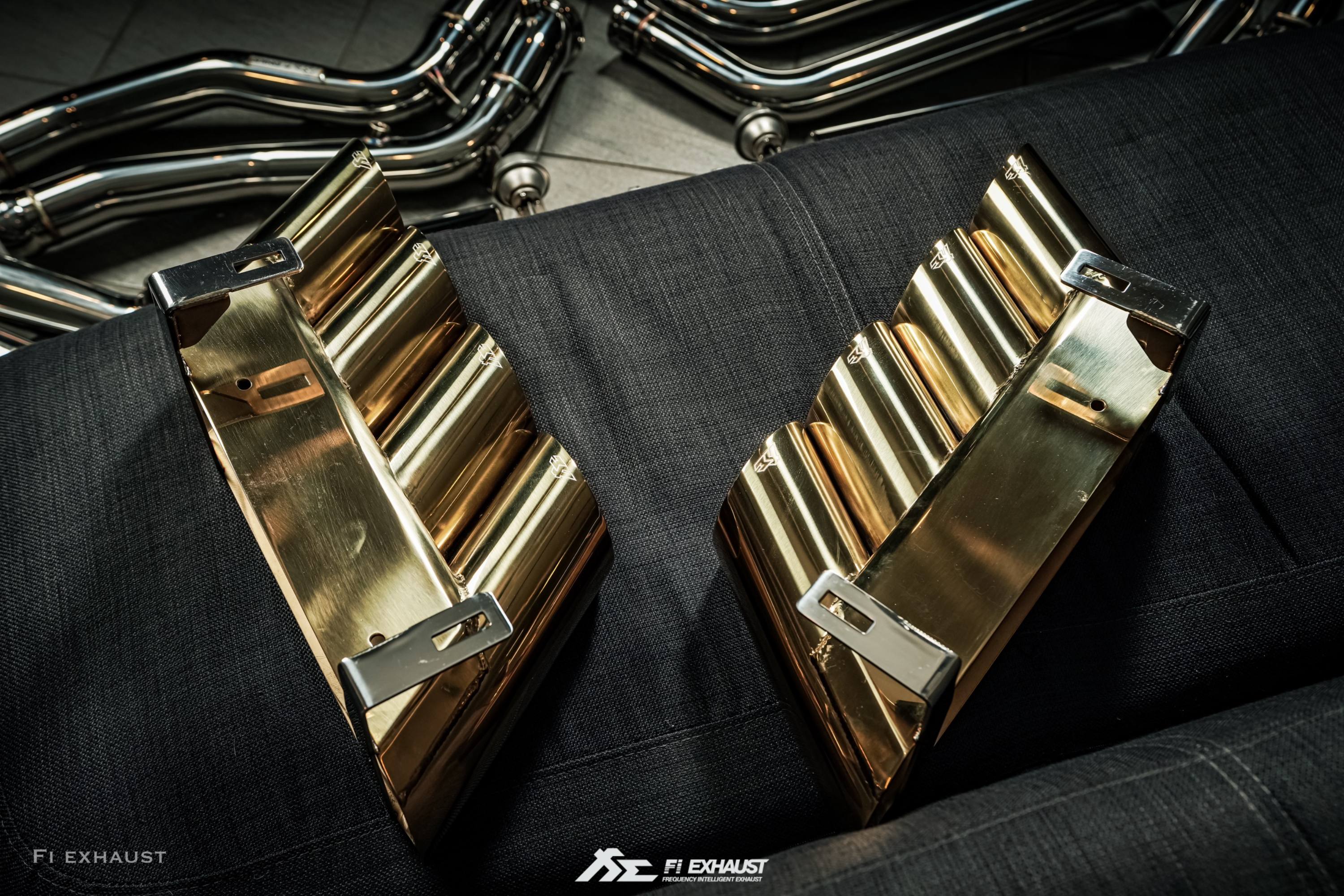 Mercedes-Benz W463 G500 4x4 Ultimate Double Quad Tips 排氣管