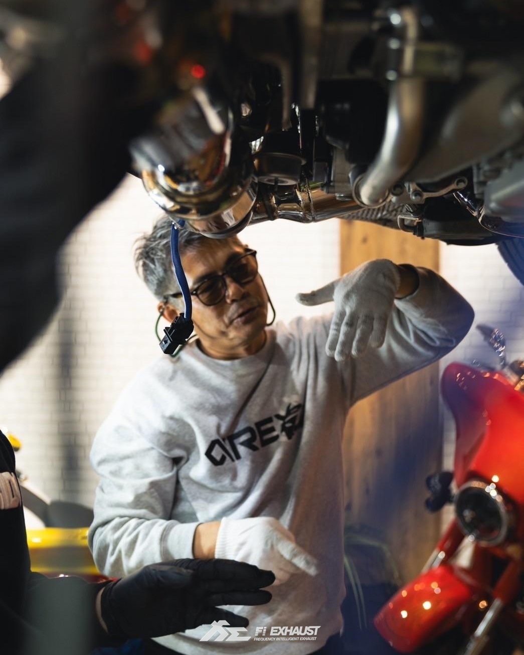 Max Orido installing Fi EXHAUST on his Porsche 991.1 Turbo.